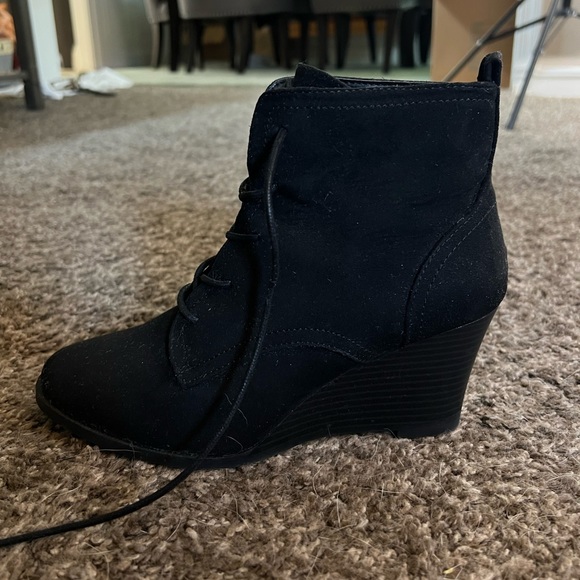 Black Velvet Booties - Picture 1 of 5